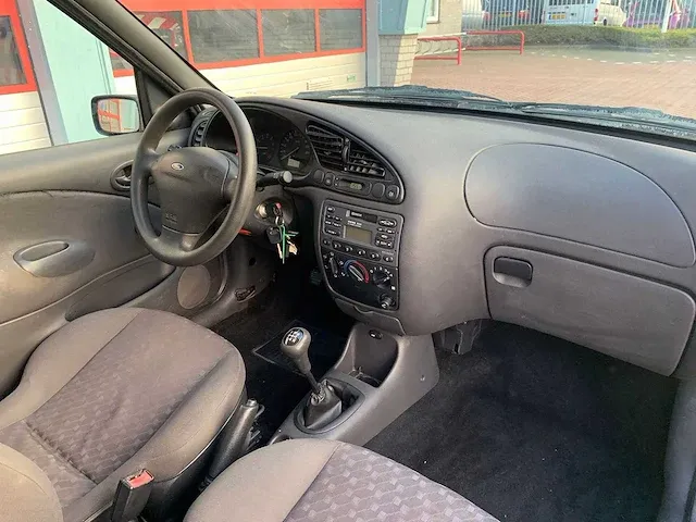 Ford fiesta 1.3 8v classic, 80-hn-hp - afbeelding 11 van  15