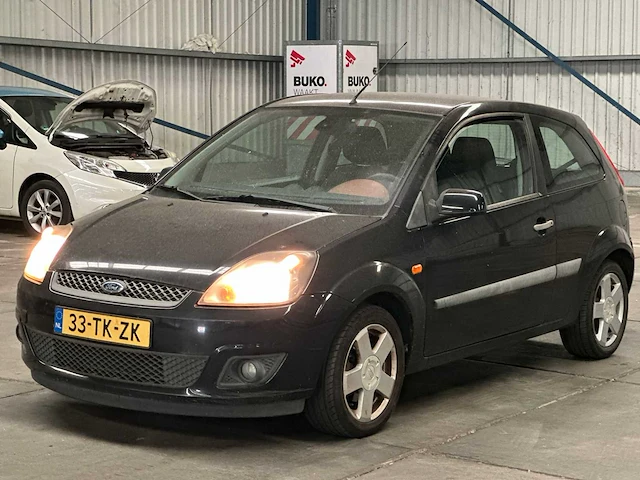 Ford fiesta 1.3 8v futura, 33-tk-zk - afbeelding 1 van  13