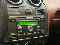 Ford fiesta 1.3 8v futura, 33-tk-zk - afbeelding 2 van  13