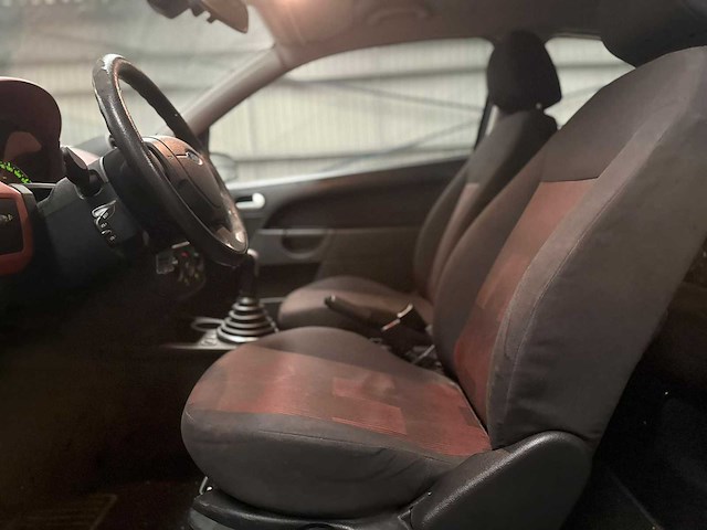 Ford fiesta 1.3 8v futura, 33-tk-zk - afbeelding 9 van  13