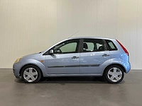 Ford fiesta 1.3-8v futura 51-sr-zb - afbeelding 8 van  15