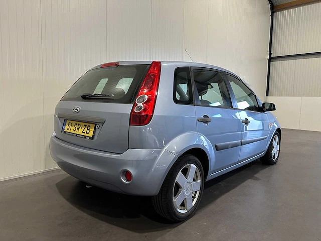 Ford fiesta 1.3-8v futura 51-sr-zb - afbeelding 11 van  15