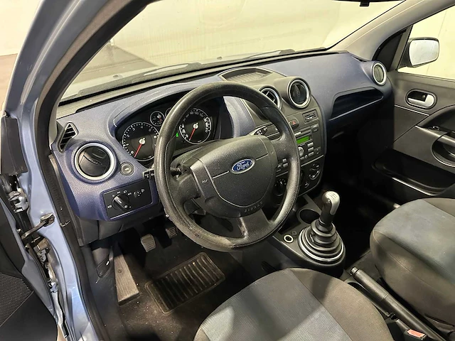 Ford fiesta 1.3-8v futura 51-sr-zb - afbeelding 15 van  15