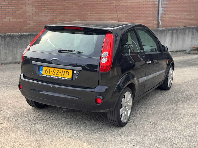 Ford fiesta 1.3 8v futura, 61-sz-nd - afbeelding 7 van  14
