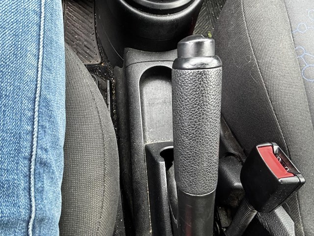 Ford fiesta 1.3i ebony, 22107 - afbeelding 5 van  39