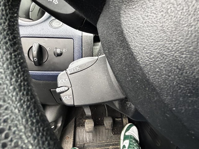 Ford fiesta 1.3i ebony, 22107 - afbeelding 7 van  39