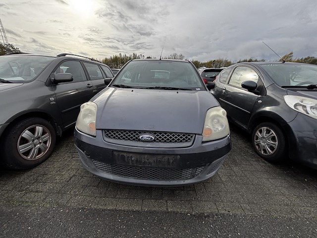 Ford fiesta 1.3i ebony, 22107 - afbeelding 12 van  39