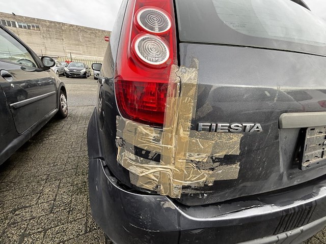 Ford fiesta 1.3i ebony, 22107 - afbeelding 28 van  39