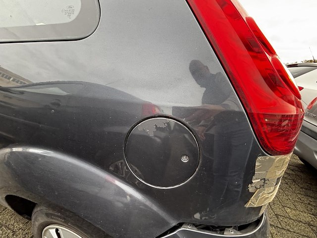 Ford fiesta 1.3i ebony, 22107 - afbeelding 32 van  39