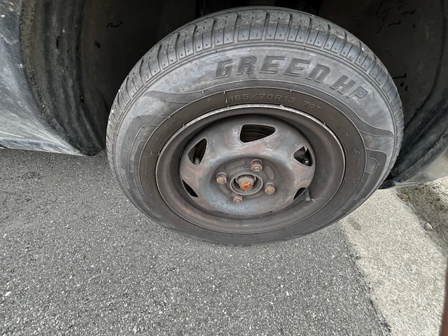 Ford fiesta 1.3i start 70, 1999 - afbeelding 14 van  33