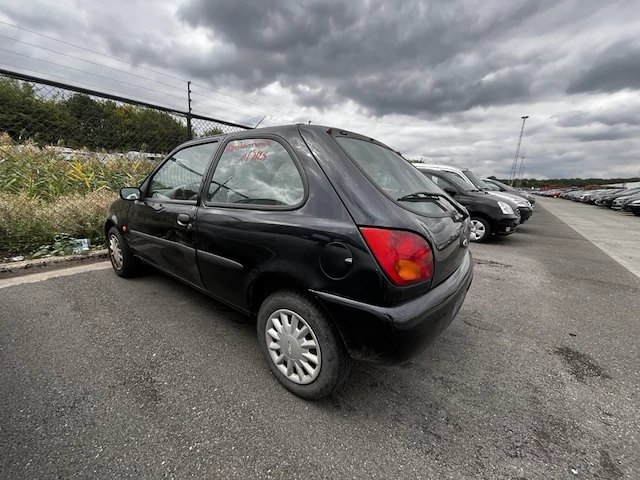 Ford fiesta 1.3i start 70, 1999 - afbeelding 31 van  33