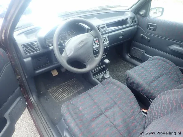 Ford fiesta 1,3l flash - bj 1995 - afbeelding 7 van  10