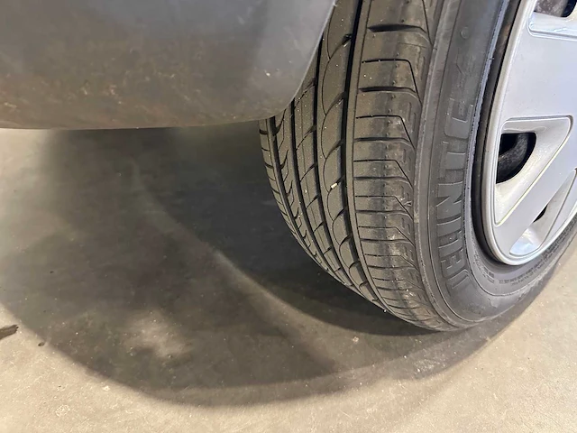Ford fiesta 1.4-16v ambiente 67-sn-xk - afbeelding 11 van  19