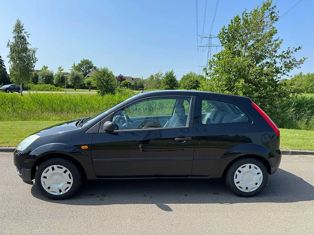 Ford fiesta 1.4-16v ambiente 98-ph-dj - afbeelding 9 van  15