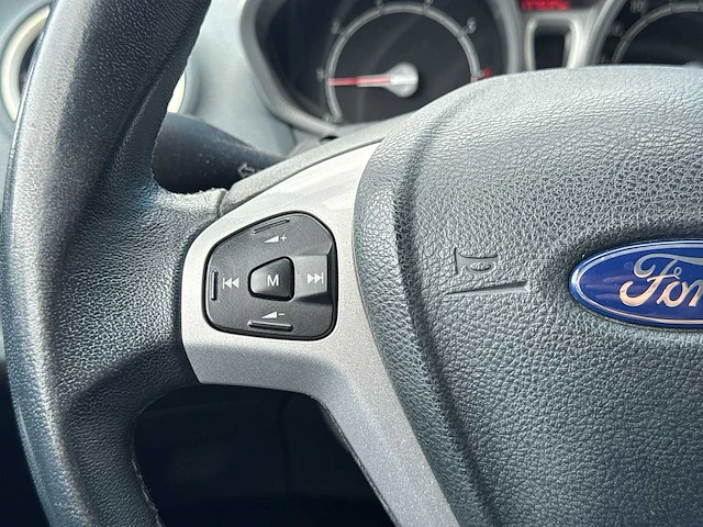 Ford fiesta 1.4 ghia car 2009 | 44-hkr-4 - afbeelding 8 van  27