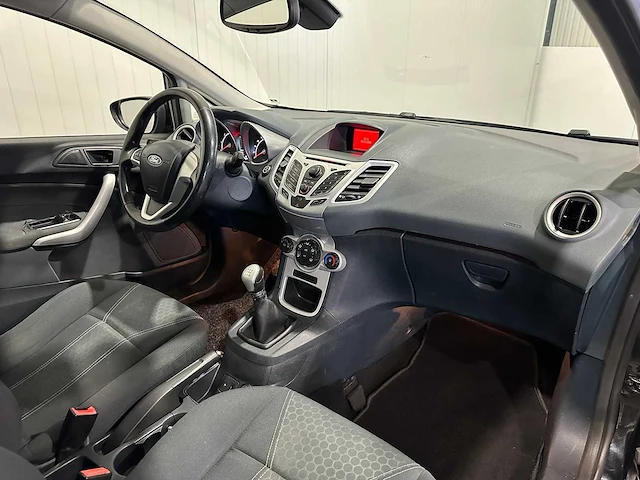 Ford fiesta 1.4 trend j-622-xj - afbeelding 2 van  16