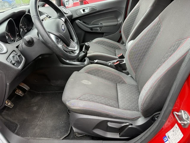 Ford fiesta 1.5 tdci st-line 95,2017 - afbeelding 24 van  26