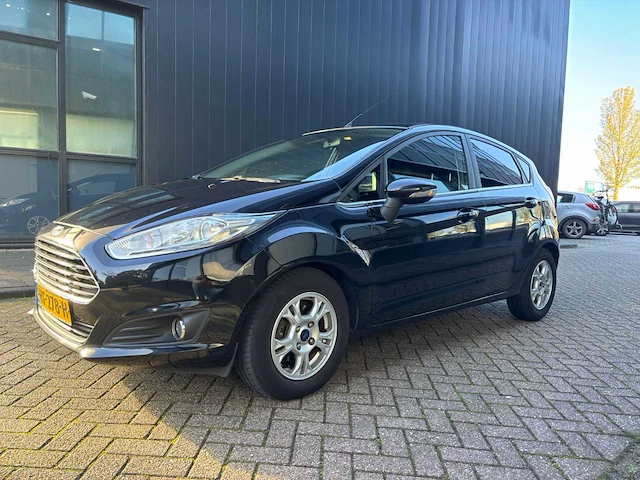 Ford fiesta 1.5 tdci titanium, hf-278-h - afbeelding 1 van  17