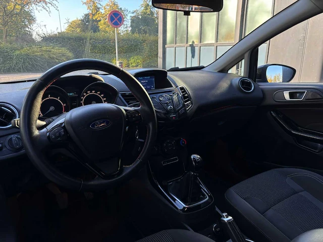 Ford fiesta 1.5 tdci titanium, hf-278-h - afbeelding 14 van  17