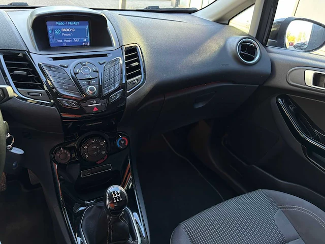 Ford fiesta 1.5 tdci titanium, hf-278-h - afbeelding 16 van  17