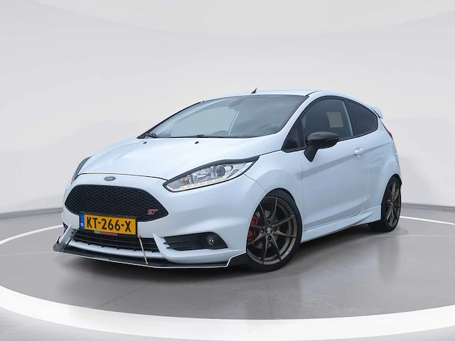 Ford fiesta 1.6 st2 2015 | kt-266-x i - afbeelding 1 van  32
