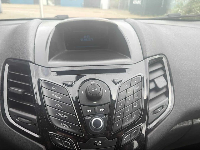 Ford fiesta 1.6 tdci lease tit , 2-xvh-55 - afbeelding 3 van  25