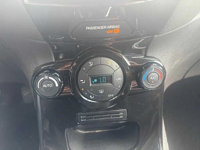 Ford fiesta 1.6 tdci lease tit , 2-xvh-55 - afbeelding 4 van  25