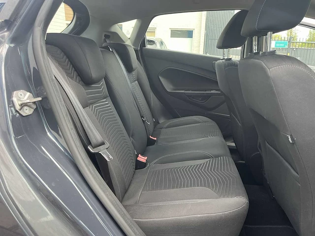 Ford fiesta 1.6 tdci lease titanium car 2014 | 4-xjv-44 - afbeelding 14 van  24