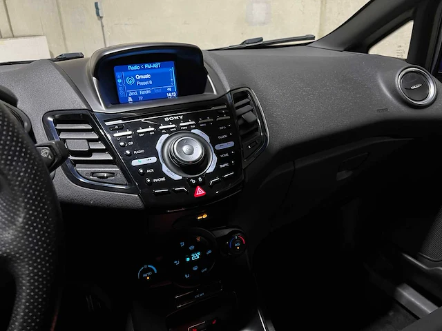 Ford fiesta st2 1.6 182pk 2015, nj-415-b - afbeelding 20 van  39