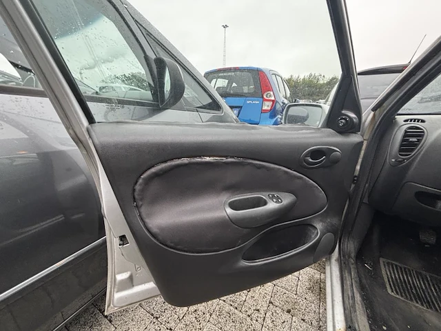 Ford fiesta,2001 - afbeelding 27 van  29