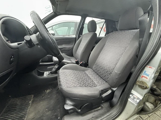 Ford fiesta,2001 - afbeelding 28 van  29
