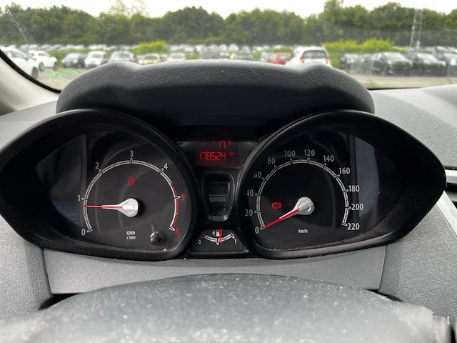Ford fiesta,2010 - afbeelding 31 van  33