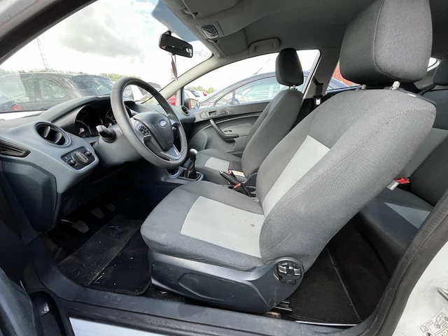 Ford fiesta,2010 - afbeelding 8 van  36