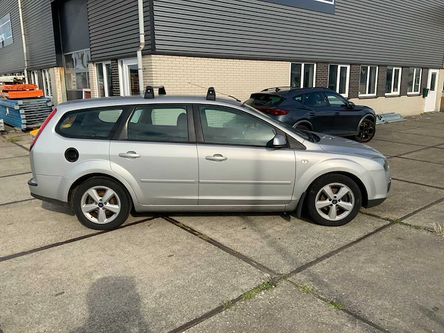 Ford focus - 2007 - wagon personenauto - afbeelding 24 van  29