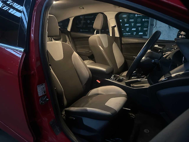 Ford focus 1.0 ecob. titanium 125pk 2012, t-897-ph - afbeelding 22 van  34