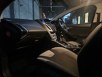Ford focus 1.0 ecob. titanium 125pk 2012, t-897-ph - afbeelding 31 van  34