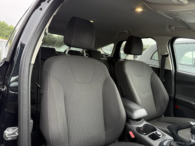 Ford focus 1.0 ecoboost econetic tech. titanium 125, 2013 - afbeelding 17 van  29