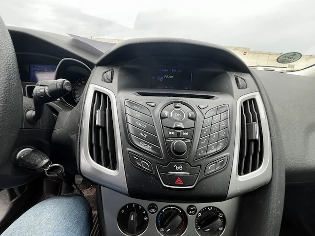 Ford focus 1.0 ecoboost econetic tech. trend 100, 2013 - afbeelding 27 van  27