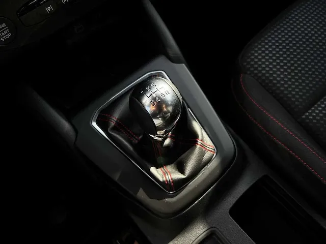 Ford focus 1.0 ecoboost hybrid st line x | t-508-gv - afbeelding 13 van  40