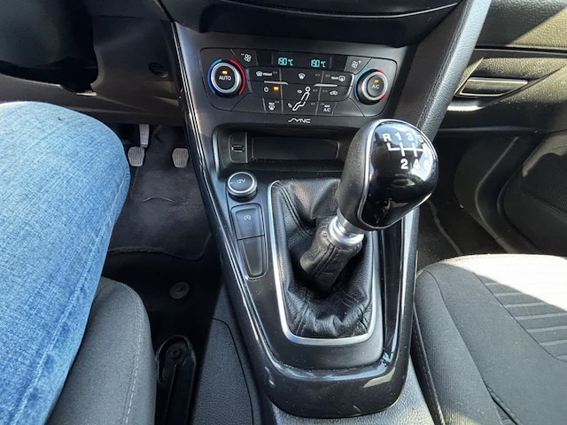 Ford focus 1.0 ecoboost titanium 125, 2015 - afbeelding 3 van  29