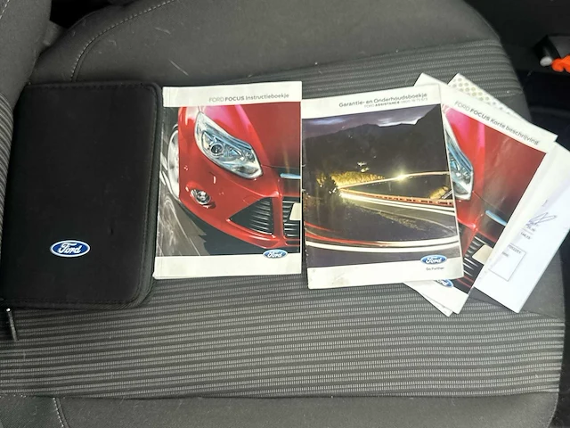 Ford focus 1.0 ecoboost titanium car 2013 | 06-ztf-6 - afbeelding 19 van  26