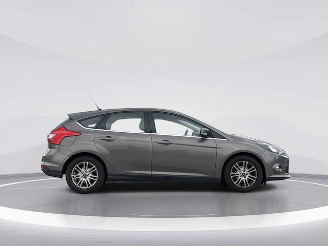 Ford focus 1.0 ecoboost titanium car 2013 | 06-ztf-6 - afbeelding 26 van  26