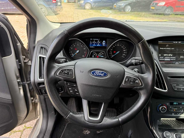 Ford focus 1.0 titanium, kj-113-r - afbeelding 2 van  13