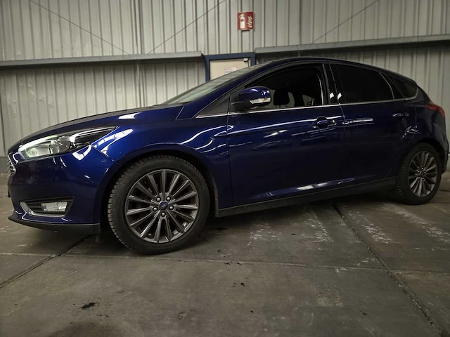 Ford focus 1.0 titanium , t-650-pr - afbeelding 4 van  17
