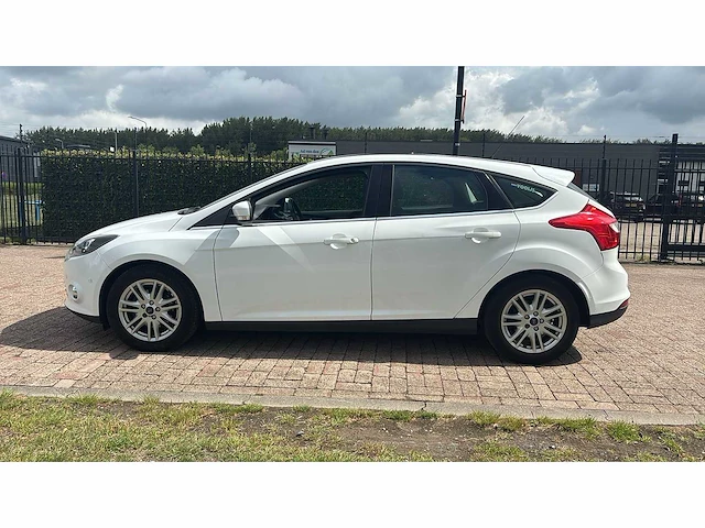 Ford focus 1.0 turbo lease titanium 2012 | 30-xps-7 i - afbeelding 9 van  13