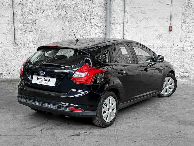 Ford focus 1.6 ti-vct titanium -automaat- 125pk 2013, hz-292-h - afbeelding 2 van  39