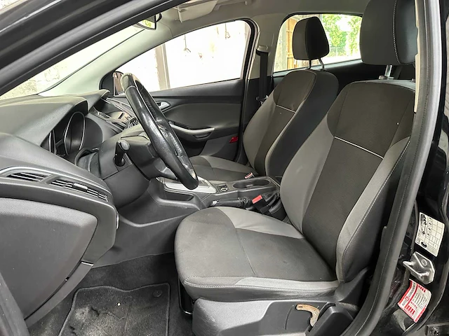 Ford focus 1.6 ti-vct titanium -automaat- 125pk 2013, hz-292-h - afbeelding 24 van  39
