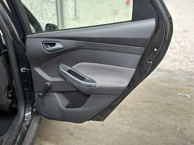 Ford focus 1.6 ti-vct titanium -automaat- 125pk 2013, hz-292-h - afbeelding 28 van  39