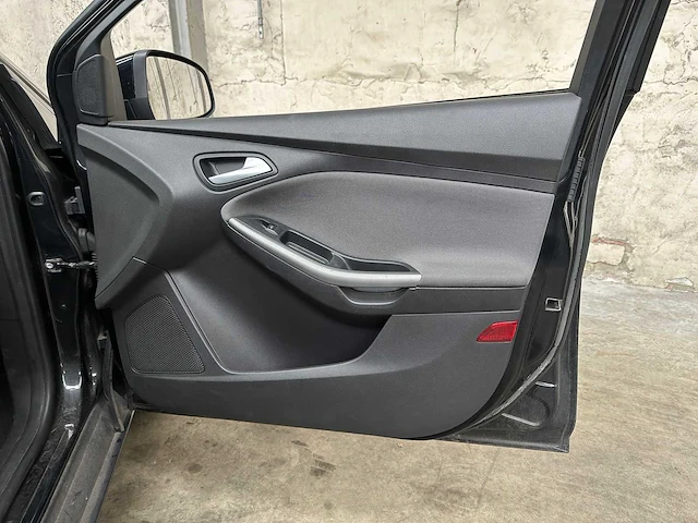 Ford focus 1.6 ti-vct titanium -automaat- 125pk 2013, hz-292-h - afbeelding 30 van  39