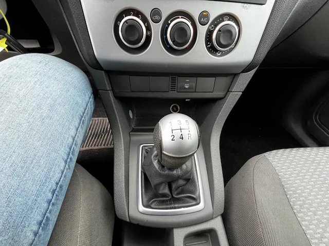 Ford focus 1.6 turbo tdci trend 90,2006 - afbeelding 2 van  34